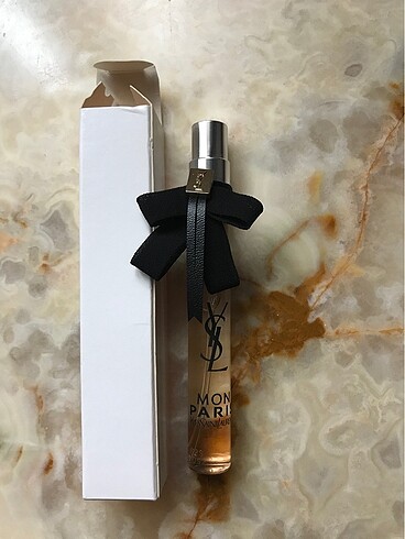 Yves Saint Laurent Moon Paris parfüm