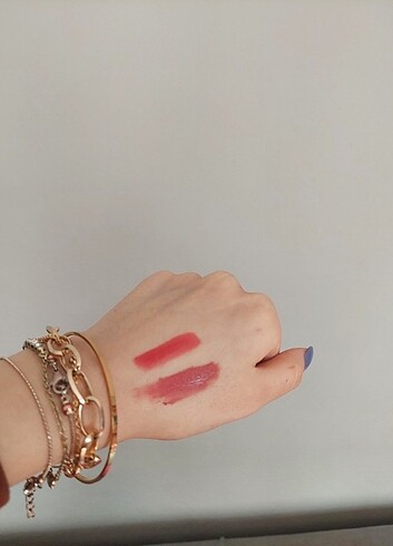 Wet n wild Beaulis ruj & wet n wild ruj
