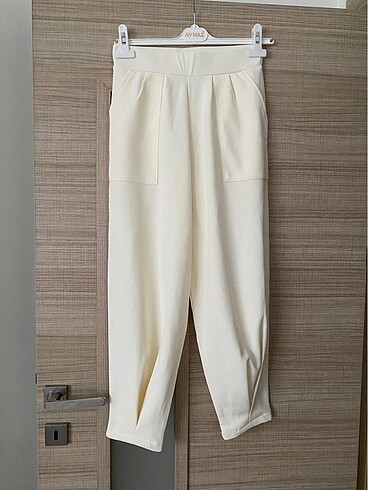 Beli lastikli pantolon