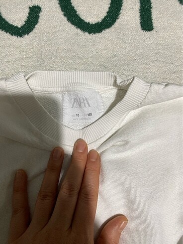 Zara Sweatshirt
