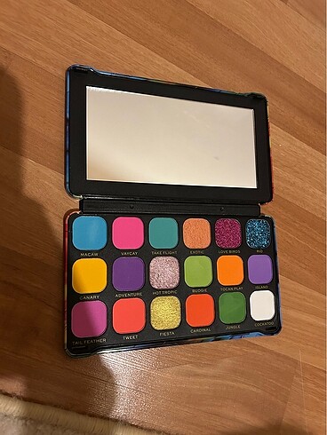  Beden Renk revolution forever flawless far paleti
