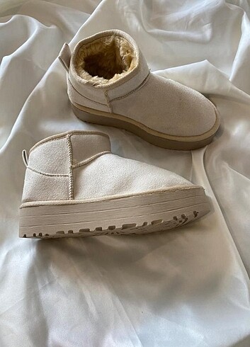 UGG PLATFORM 