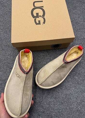 Ugg UGG TAZZ