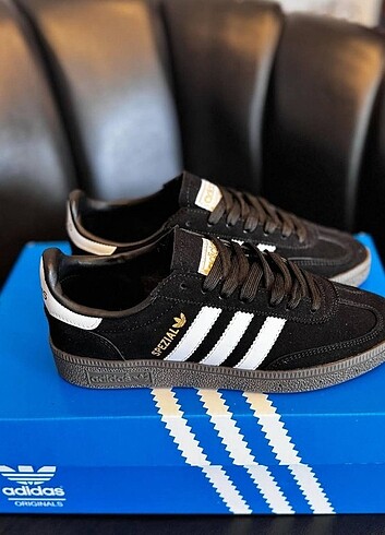 Adidas Spezial 