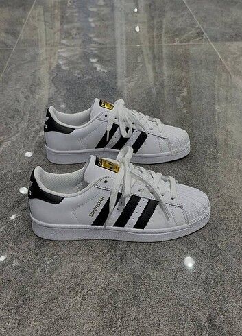 Adidas süperstar