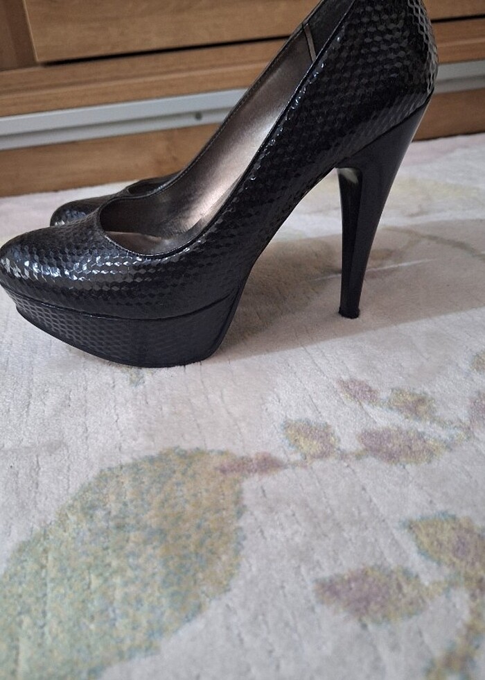 Platformlu topuklu ayakkabı - Görsel 2