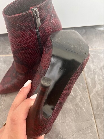 Hotiç yılan derisi bot - Görsel 2