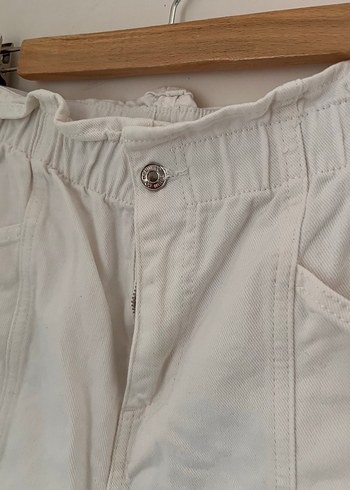 Beyaz yüksek bel kot şort - Görsel 2