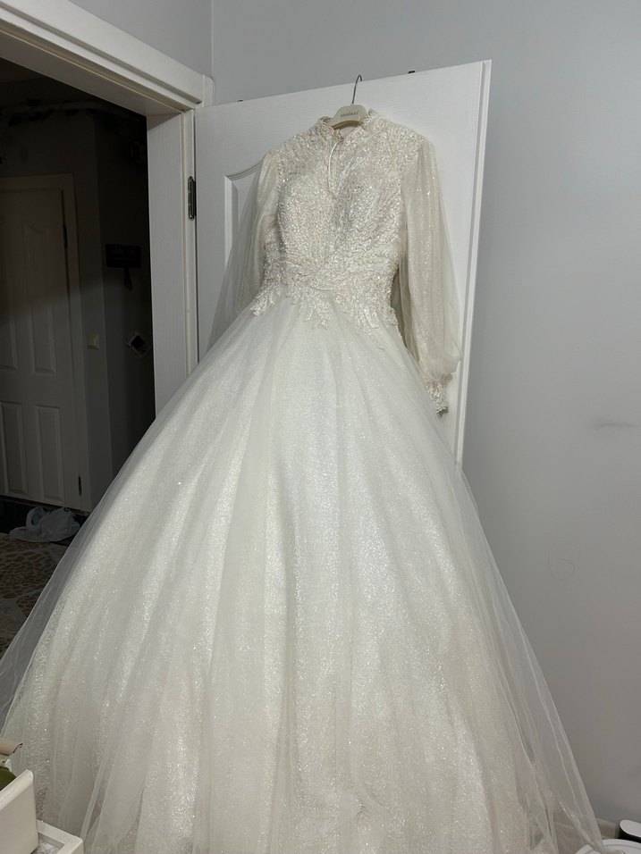 Kapalı gelınlık ihtiyaç fazlası - Görsel 3