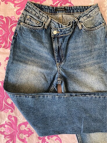 36 Beden Trendyol&milla çapraz düğmeli boutcut jeans