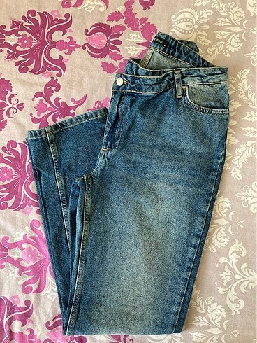 Trendyol&milla çapraz düğmeli boutcut jeans