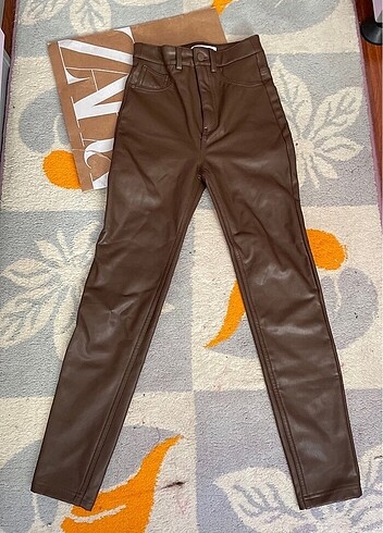 Pull and Bear Deri pantolon