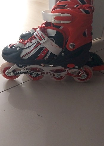 Kırmızı Desenli Erkek Spor Paten - Görsel 3