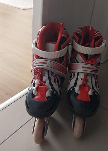 Kırmızı Desenli Erkek Spor Paten - Görsel 2