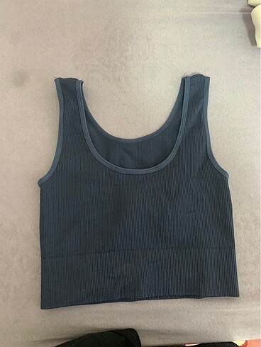 Lacivert crop