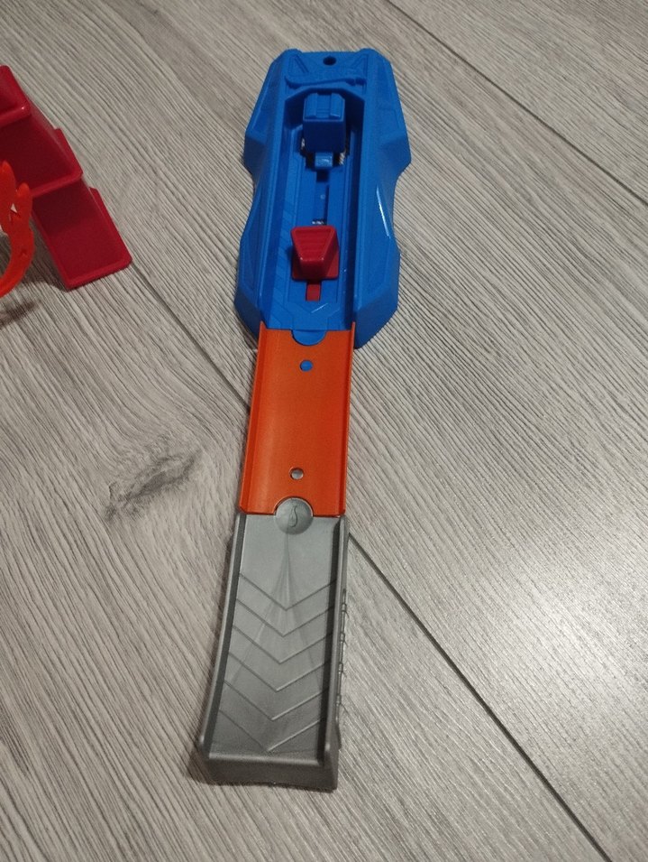 Hot Wheels Alev çemberi - fırlatma seti - Görsel 4