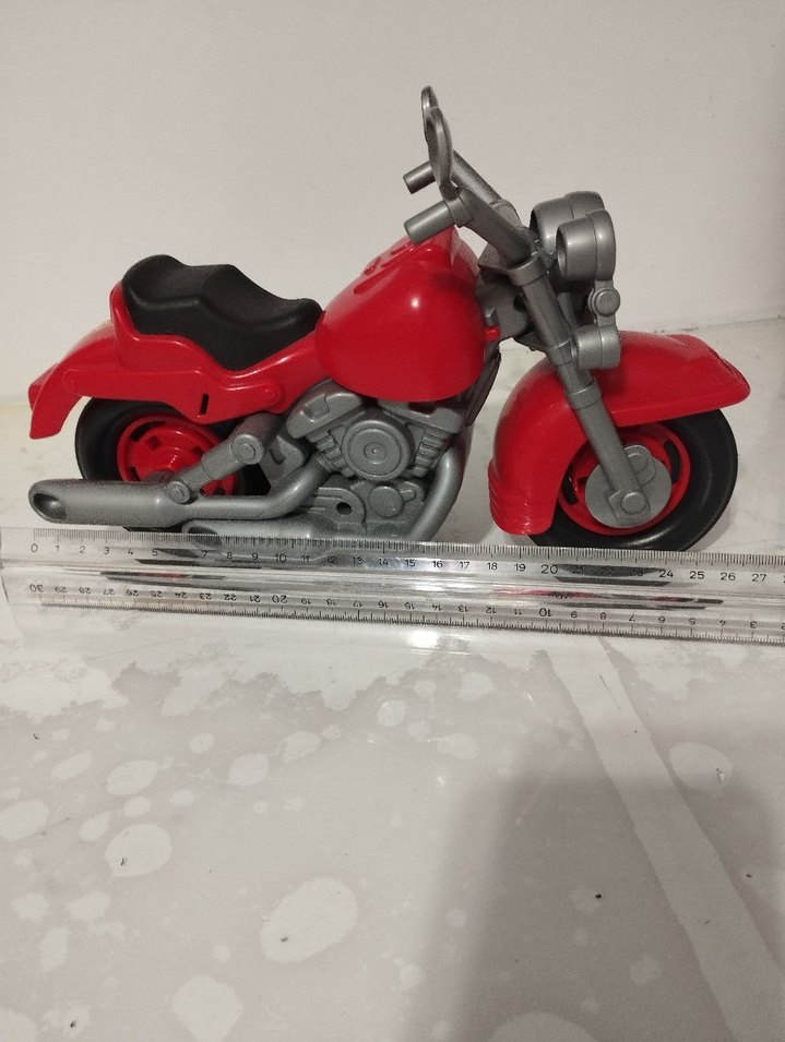 Kırmızı Motosiklet - Görsel 2