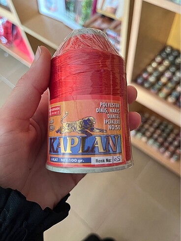 100 gram 105 numara kırmızı renk ip