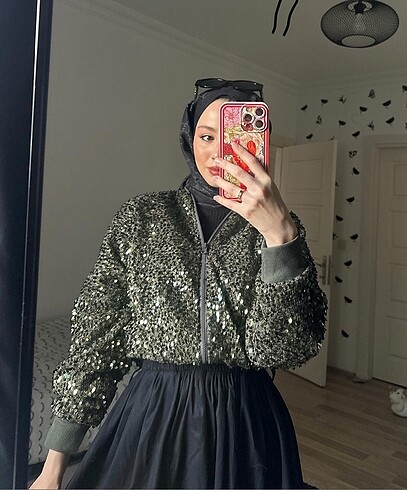 zara payet pullu kadın bomber ceket