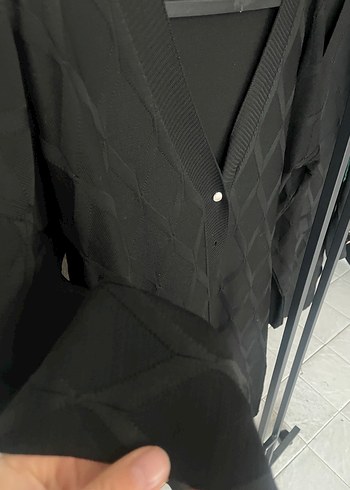 Düğmeli Siyah Midi Kadın Hırka - Görsel 4