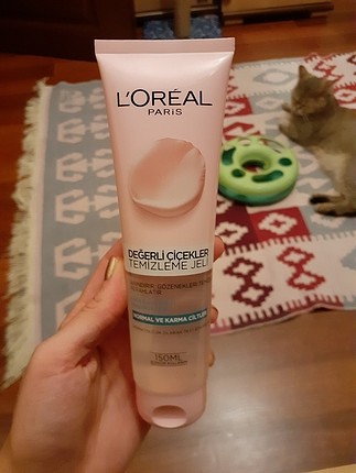 loreal paris değerli çiçekler temizleme jeli 