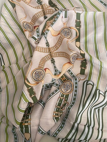 Diğer Versace model şal