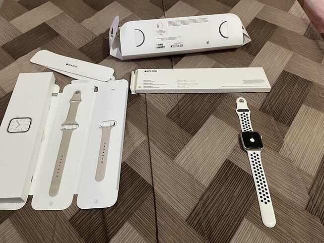 Apple Watch seri 7 45 mm Yıldız ışığı garantili
