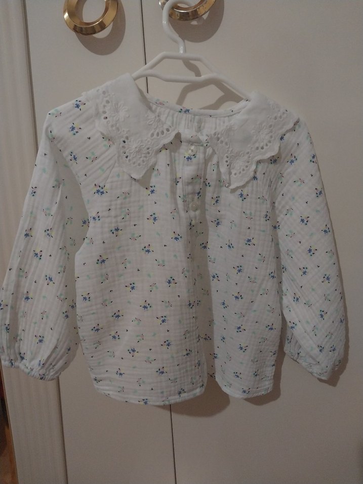 Nakışlı Beyaz Kız Gömlek - Görsel 2