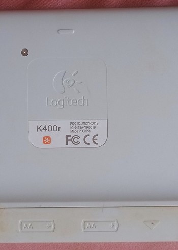Logitech Siyah Kablosuz Klavye ve Touchpad - Görsel 3