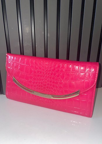 Pembe Deri Yılan Desenli Tokalı Kadın Portföy Çanta