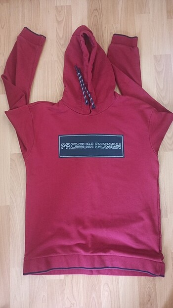 kırmızı lcw sweatshirt 