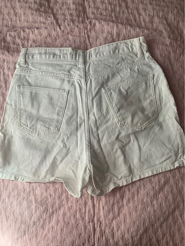 LC Waikiki Beyaz şort etek