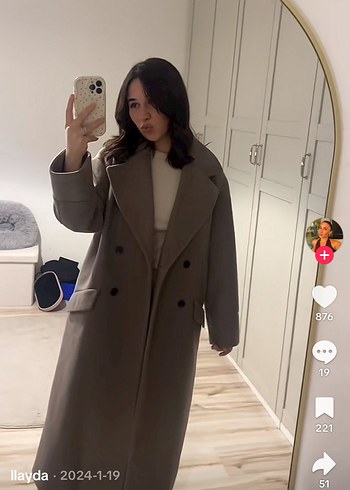 Uzun düğmeli kahverengi kaban