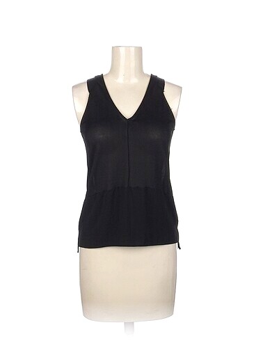 Zara T-shirt %70 İndirimli.