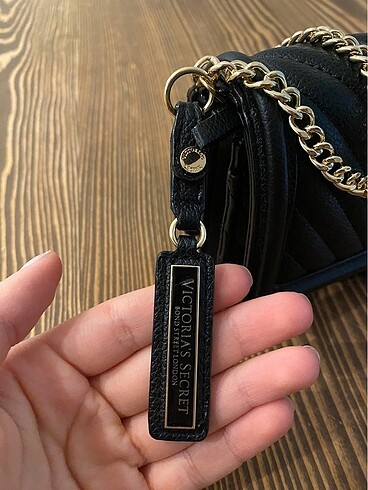  Beden siyah Renk Victorias secret mini omuz çantası