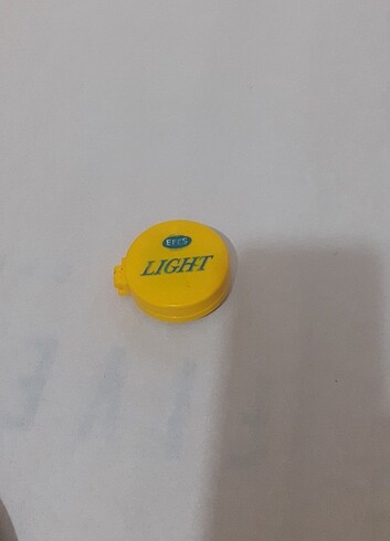 Efes Pilsen Efes Light Aynalı Tarak ve dikiş seti kapağın altınd