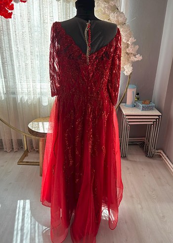 Kırmızı Nakışlı Uzun Abiye Elbise - Görsel 8