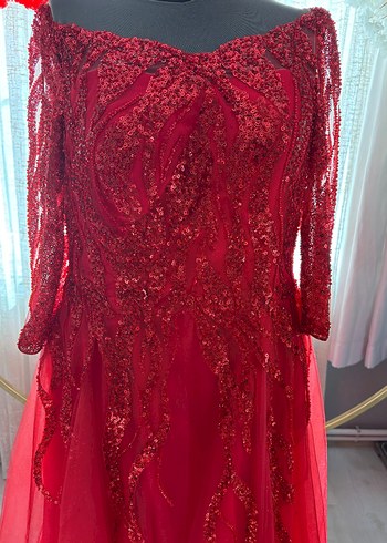 Kırmızı Nakışlı Uzun Abiye Elbise - Görsel 10