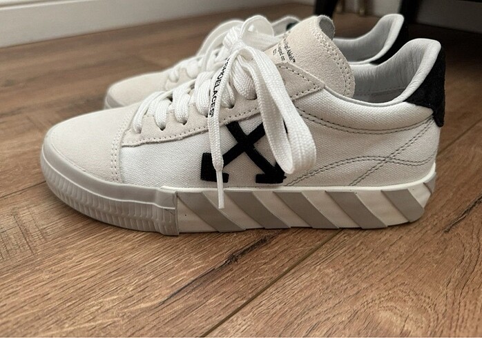 Off-White Off white vulcanized 38no