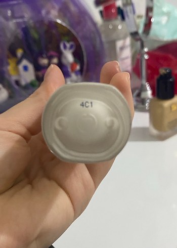 Fenty Beauty Bej Kapatıcı ve Aydınlatıcı - Görsel 2