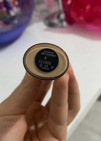 Giorgio Armani Luminous Silk Kapatıcı - Açık Bej - Görsel 2