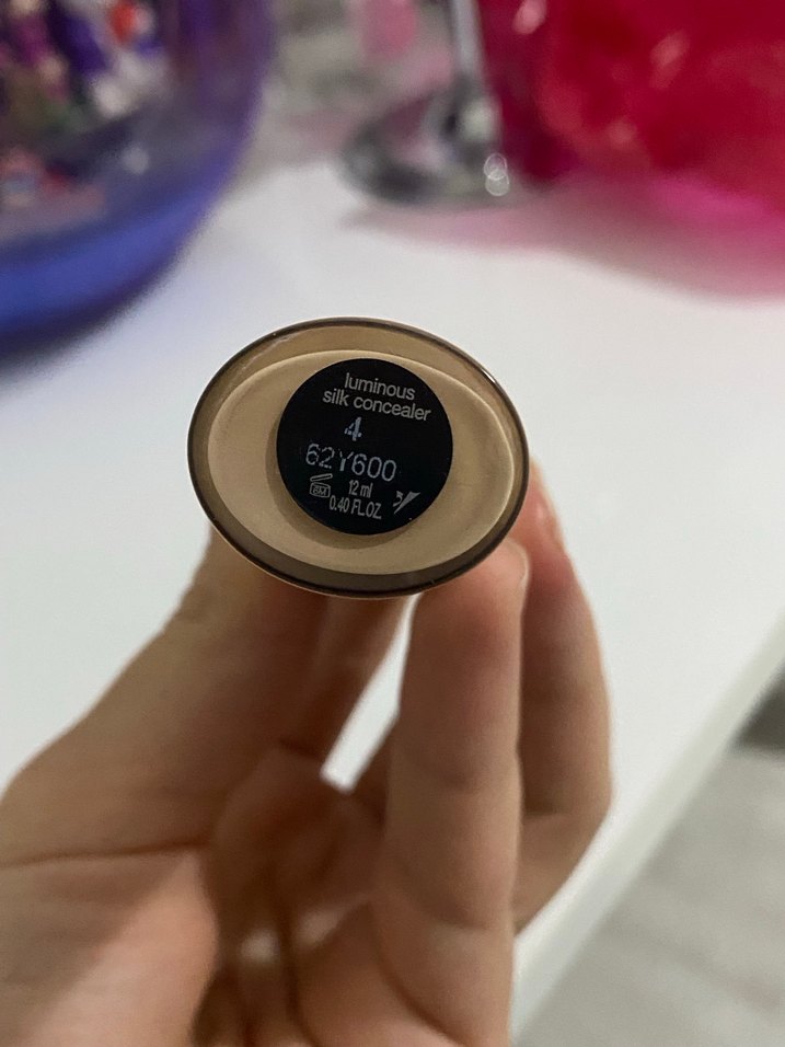 Giorgio Armani Luminous Silk Kapatıcı - Açık Bej - Görsel 2