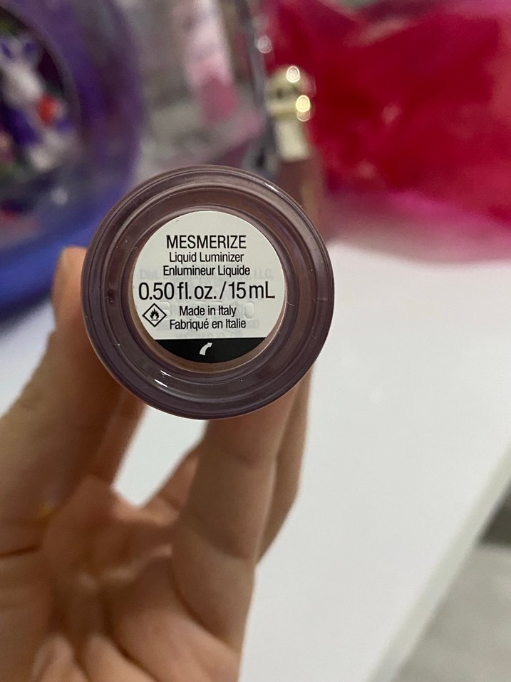 Rare Beauty likit aydınlatıcı - Görsel 2