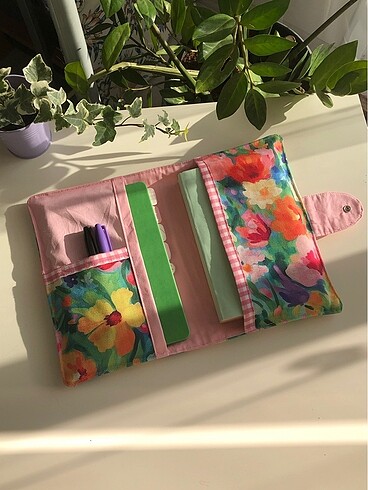  Beden Pembe Çiçekli Tablet Kılıfı