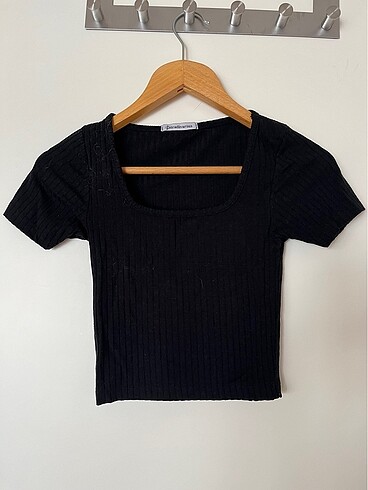 Stradivarus siyah crop