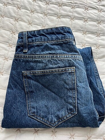 38 Beden mavi Renk mom jean