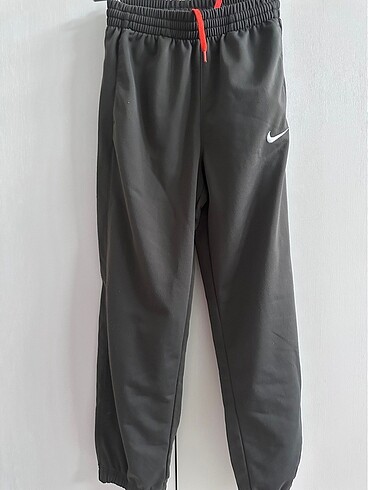 11-12 Yaş Beden çeşitli Renk Nike esofman