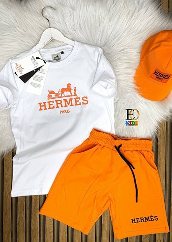 Zara Erkek Siyah Sweatshirt ve Turuncu Şort Takım