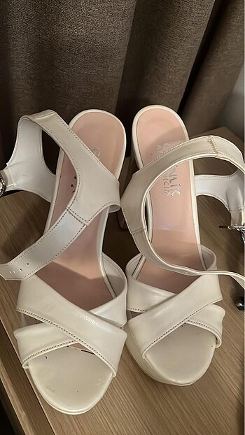 37 Beden beyaz Renk Gelinlik Ayakkabısı