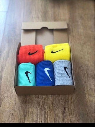 Nike 5 çift kolej boy çorap